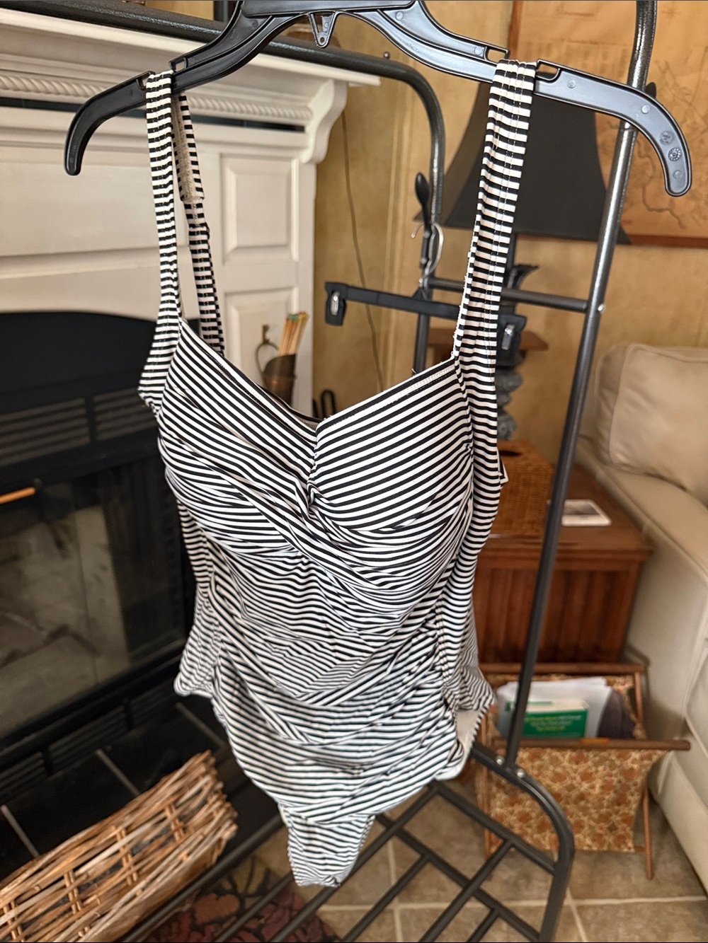 Black & White Striped Women’s Tank Top — Classic Ruched Fit 0097